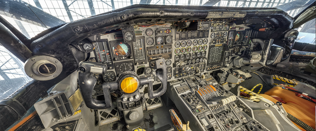 USAFM_North American XB-70 Valkyrie Cockpit_-pilot