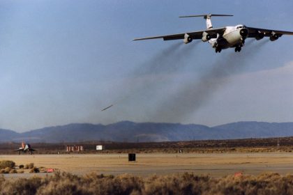 C-141A Starlifter
