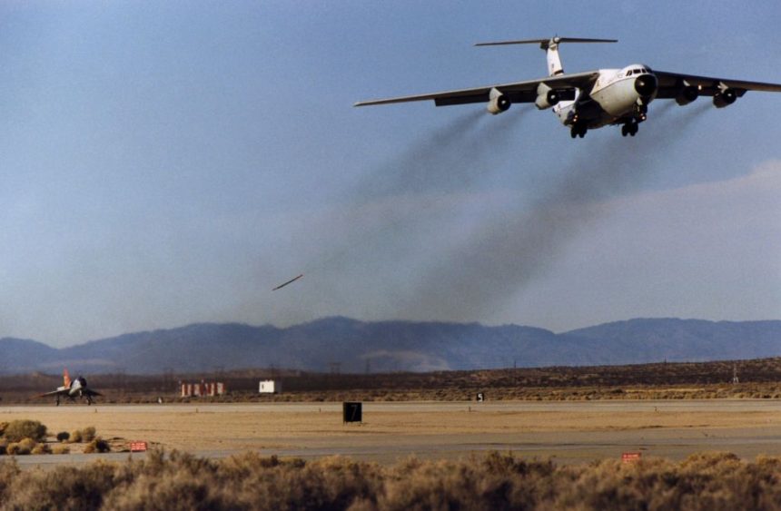 C-141A Starlifter