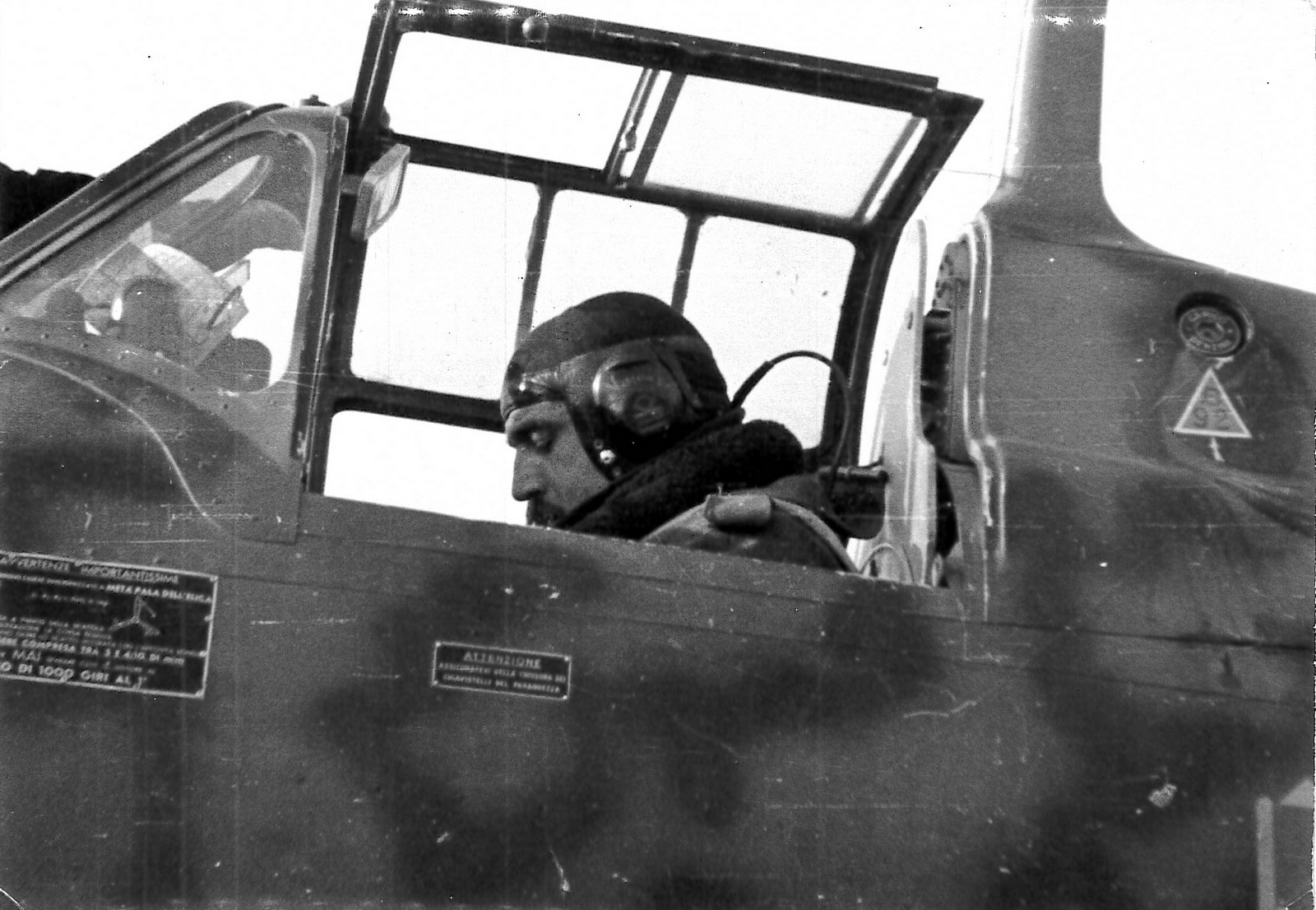 Visconti in the cockpit of his Macchi. ( Giorgio Apostolo Archive)