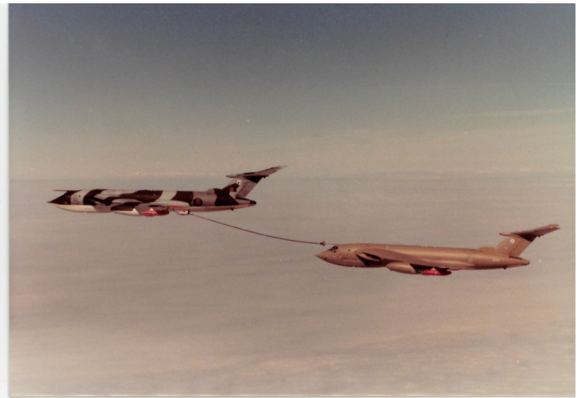 Victor refuelling Victor