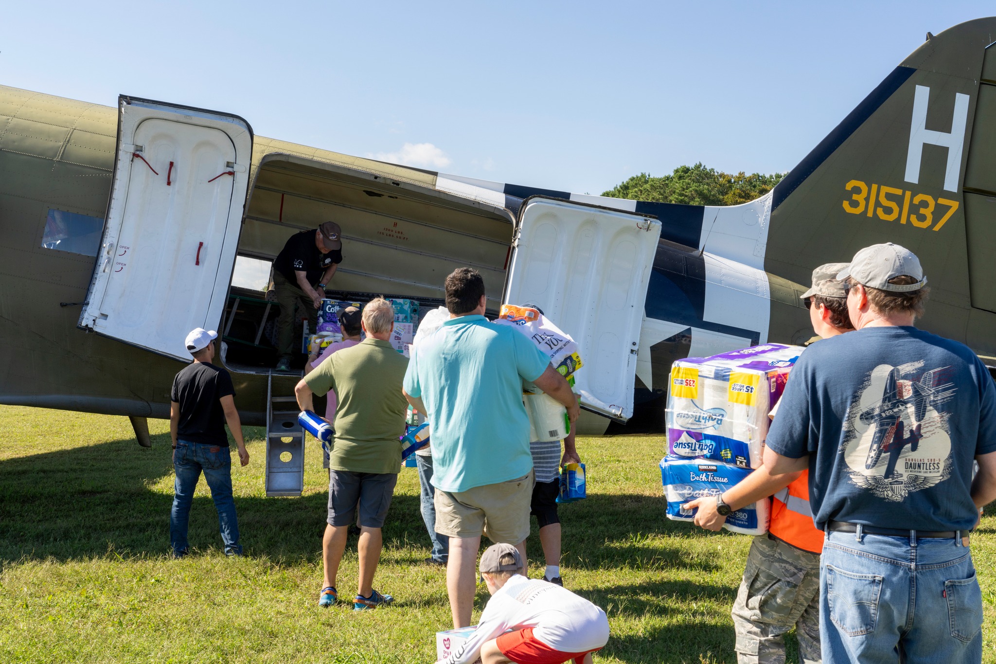 Vintage Flying Machines Partners with Military Aviation Museum to Deliver Supplies 2