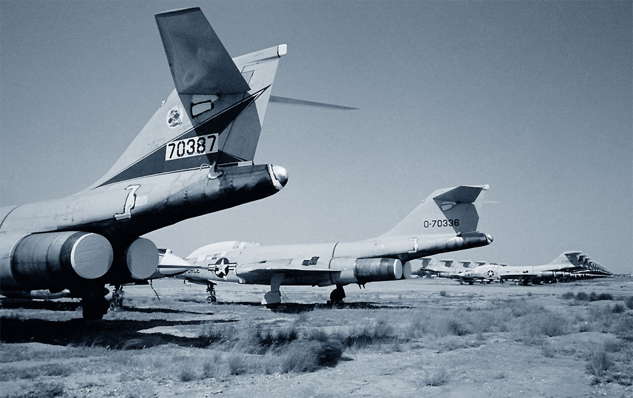 Boneyard Files: McDonnell F-101 Voodoo - The Silver Phantoms of the Desert 19 F-101 Voodoo