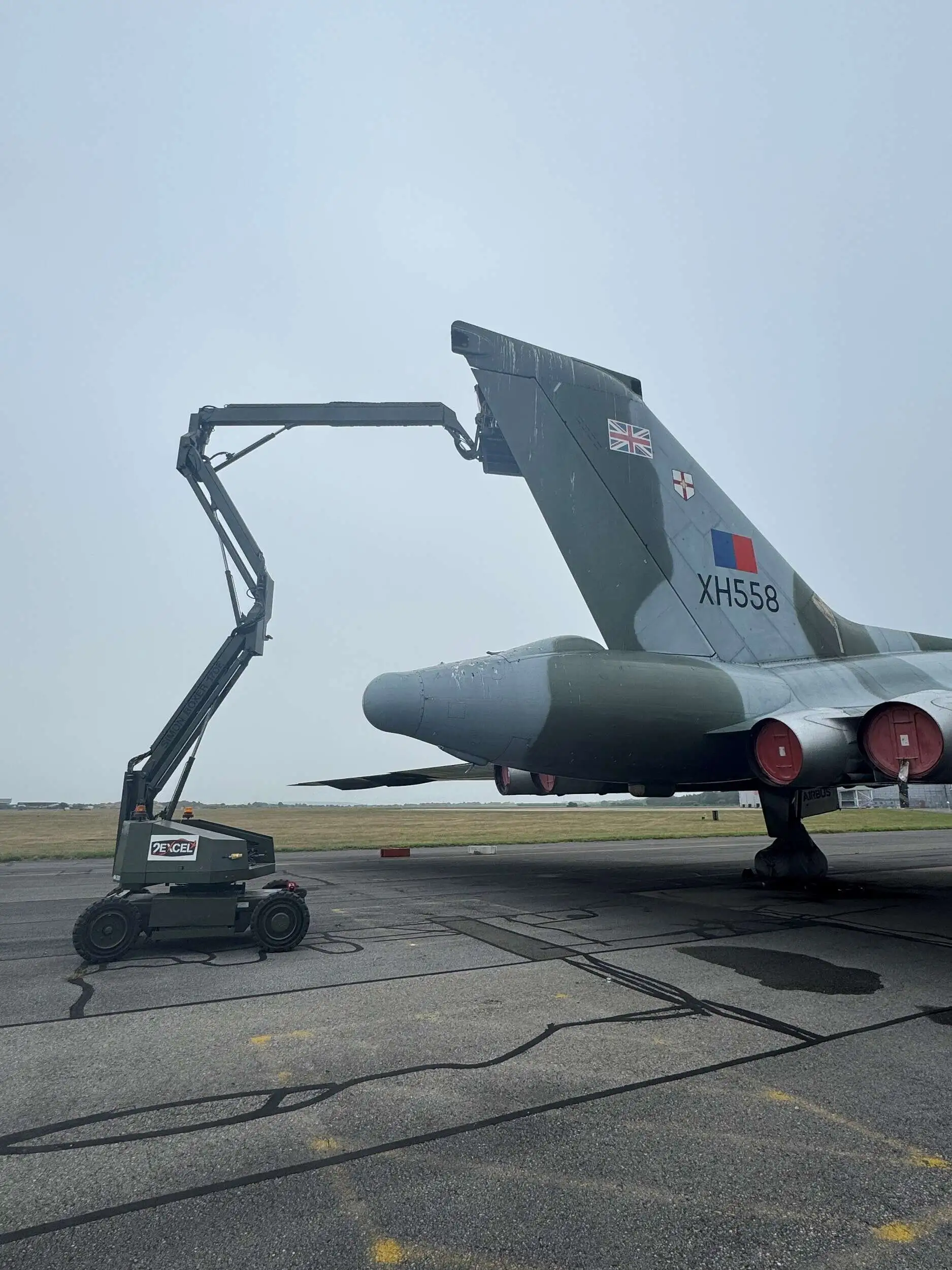 Vulcan XH558 Engineering Update on Electrical System and Maintenance Progress