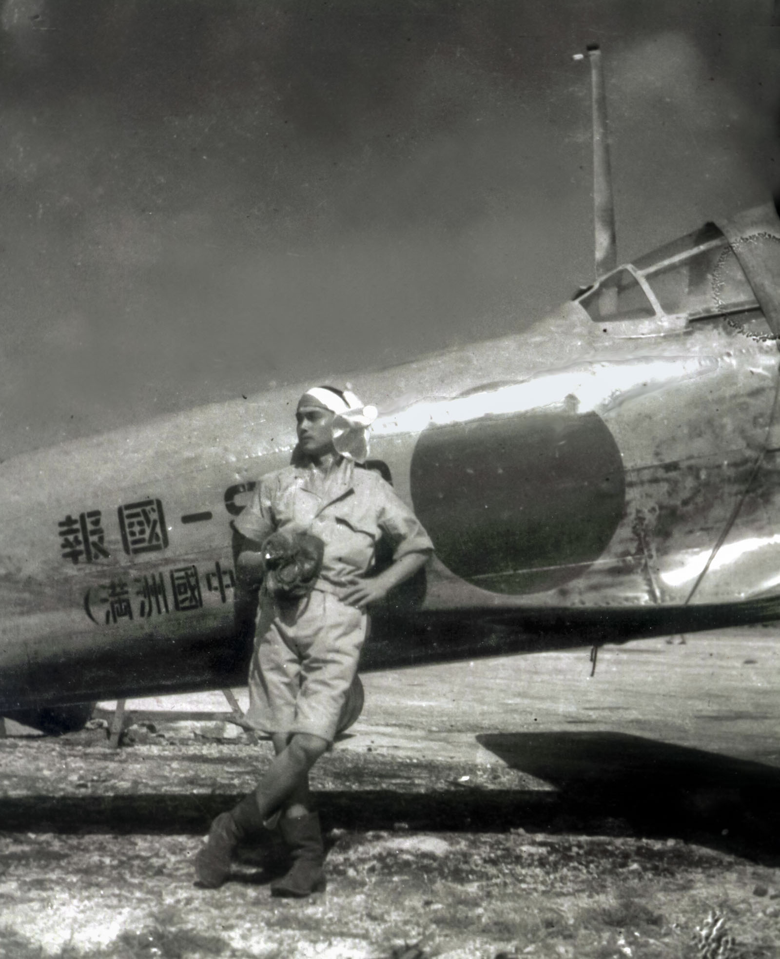 W2Pp58d Japanese pilot by plane via Don Troiani collectionsmall 4