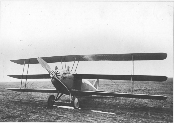 WWI era triplane Curtiss 18 T 1