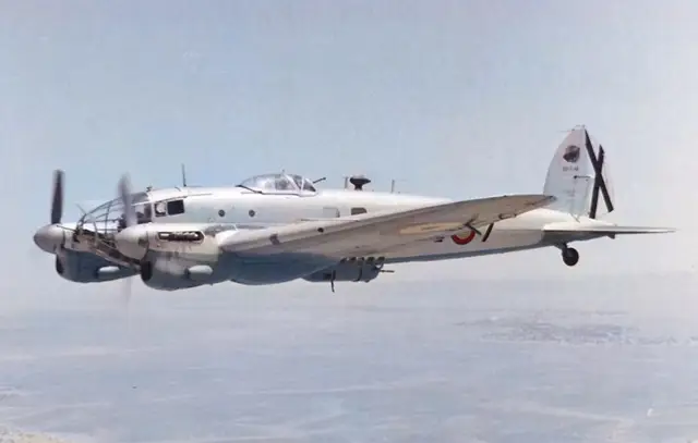 While sharing the same overall airframe as Heinkels wartime He 111H the CASA 2.111 featured notable design differences including heavier armament and in later versions Rolls Royce Merlin engines