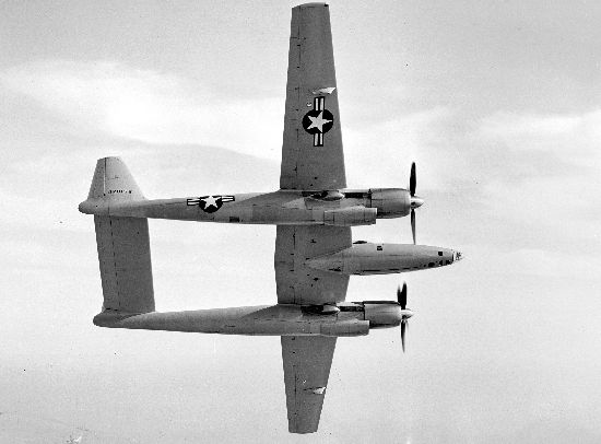 Grounded Dreams: Hughes XF-11 – The Visionary Aircraft That Teetered on the Edge of History 20 XF 11 banking away