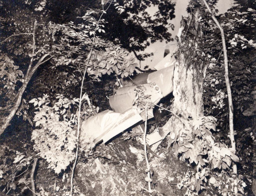 XF4U 1 accident July 9 1940 Photograph courtesy of New England Air Museum Ramsay Library10