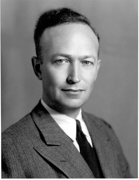 Pioneers of Aeronautical Engineering: John Atwood - Engineering Excellence from WWII to the Space Age 10 John Atwood