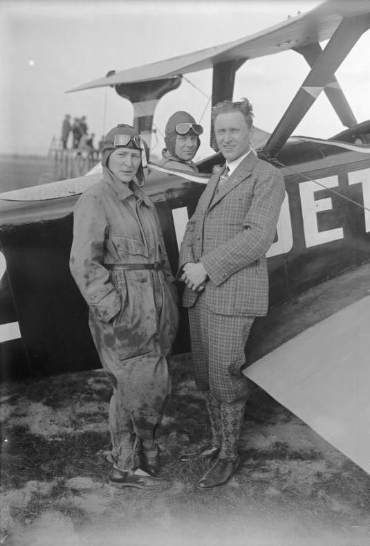 Aces of War: Gerhard Fieseler - The Ace Who Built the Storch and the V1 11 bundesarchiv bild 102 05708 staaken udet marga v. etzdorf fieseler