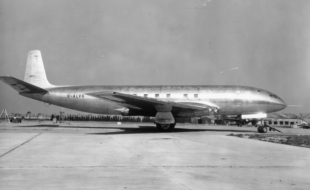 Hatfield Aerodrome – Hertfordshire's Lost Aviation Hub 21 comet prototype at hatfield