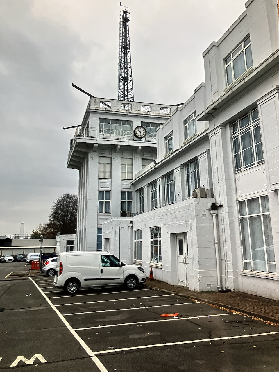 Croydon: London's Crucible of Flight 16 croydon airport aerodrome control tower operational from 1920 1959