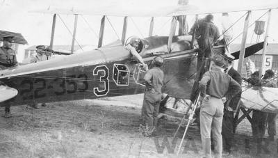 de Havilland DH.4B 1 S 22 353 being service at Kelly Field 4 September 1922 Doolittle in cockpit