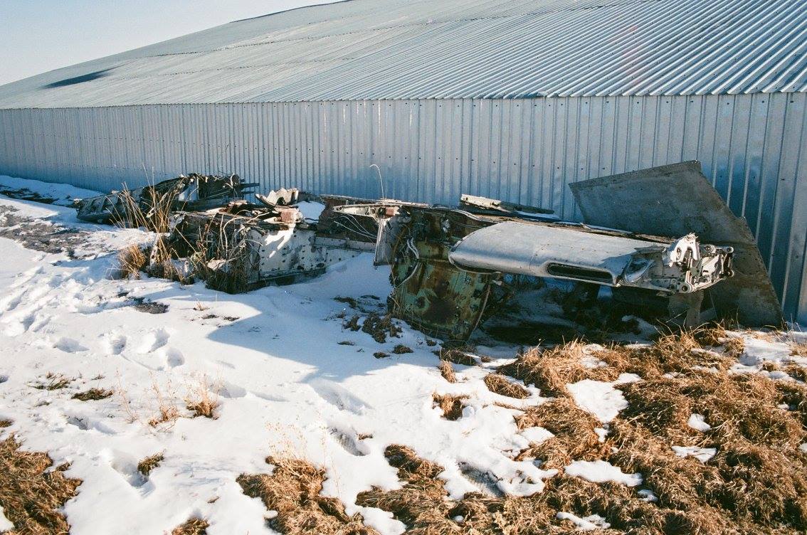 de Havilland Sea Hornet TT193 as stored on the Le May farm at Acme, Alberta in 1990. (photo by Richard de Boere - used with permission)
