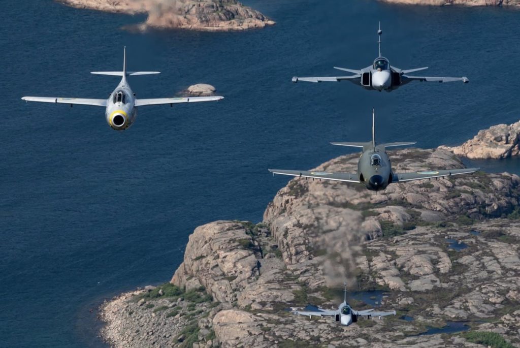 Swedish Air Force – Celebrating a Century of Flying 11 fo rsvarsmakten