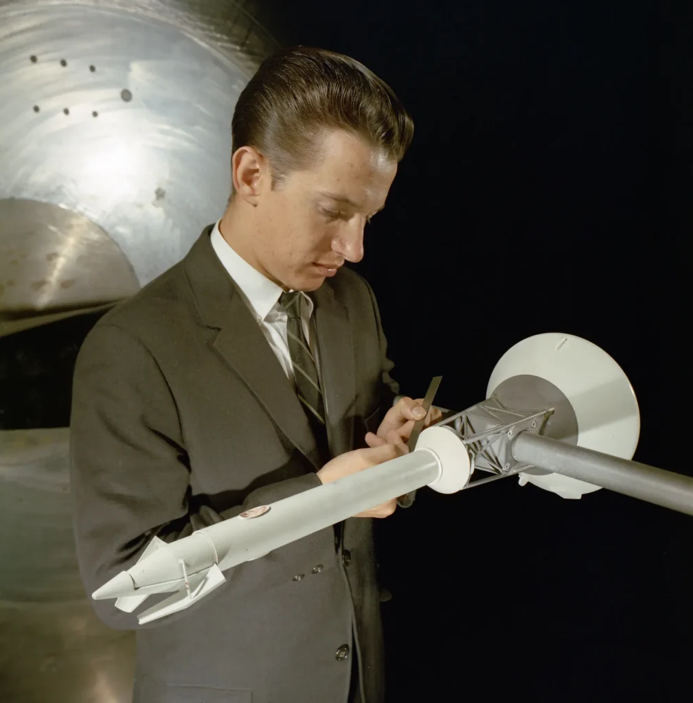 Pioneers of Aeronautical Engineering: Bobby Sanders’ Contributions to Supersonic and Hypersonic Systems 10 grc 1964 c 71973
