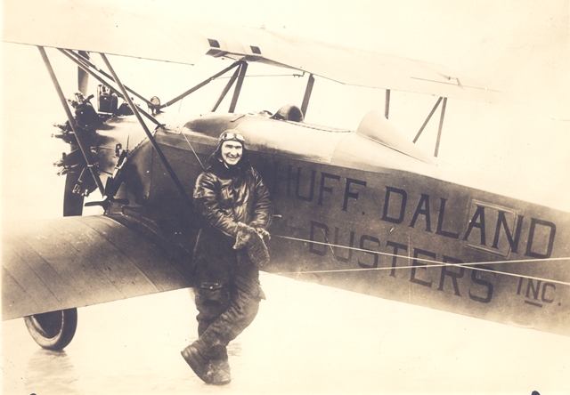 Huff-Daland duster with pilot harris in the 1920s