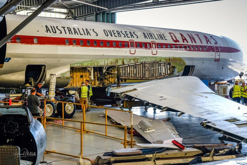 john travoltas boeing 707 goes back together at hars