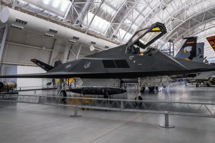 lockheed f 117 nighhawk the overachiever