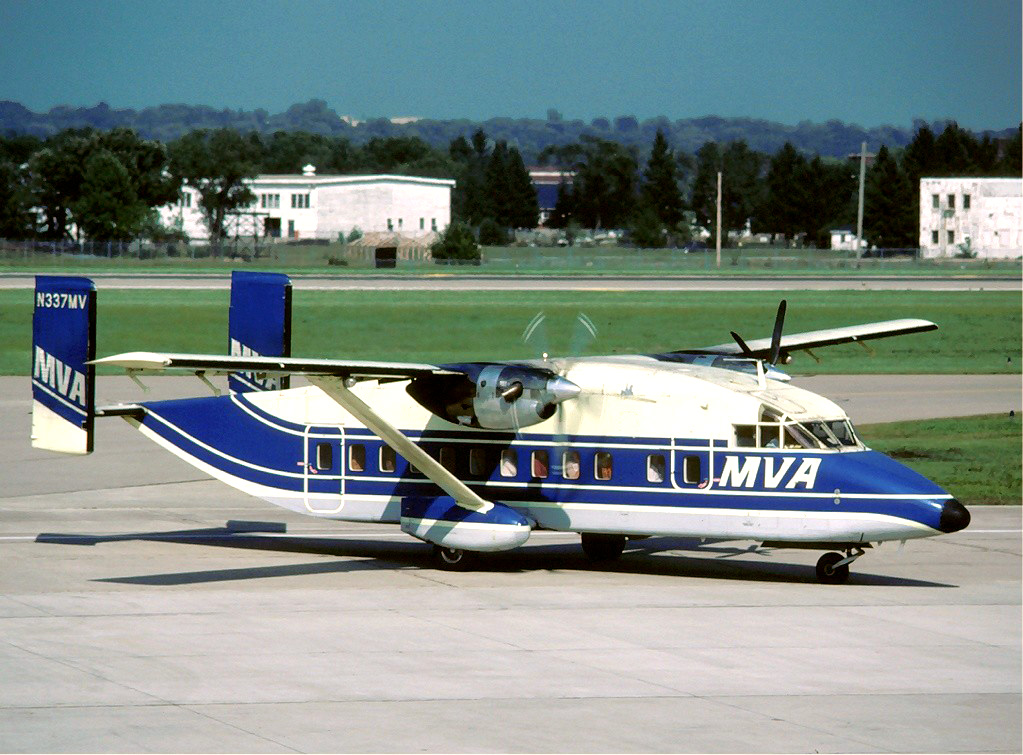 Today In Aviation History: First Flight of the Short 330 12 mva shorts 330 at minneapolis 9 sept 1983
