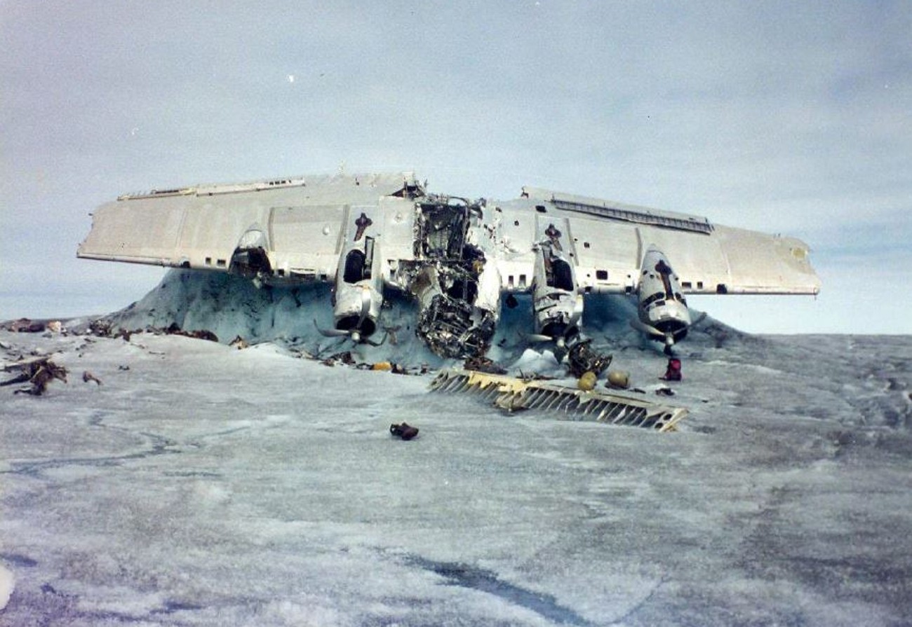 Saved from the Ice: The Story of the Rescue and Restoration of the B-17E "My Gal Sal" 37 my gal sal 25