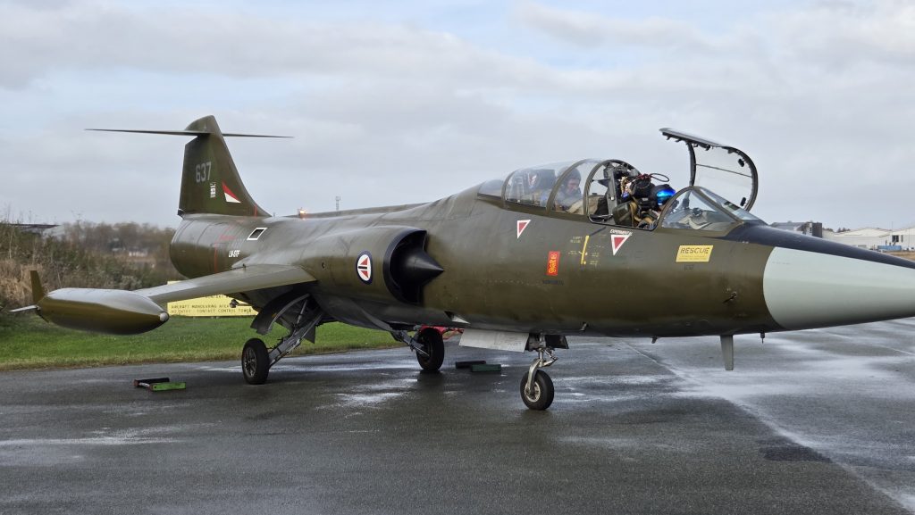 norwegian starfighter marks return to flight anniversary with 140 knot afterburner run 125019