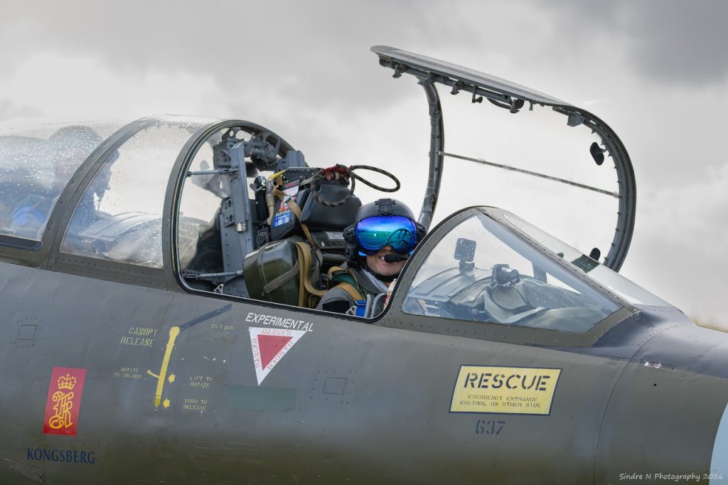 norwegian starfighter marks return to flight anniversary with 140 knot afterburner run 6568