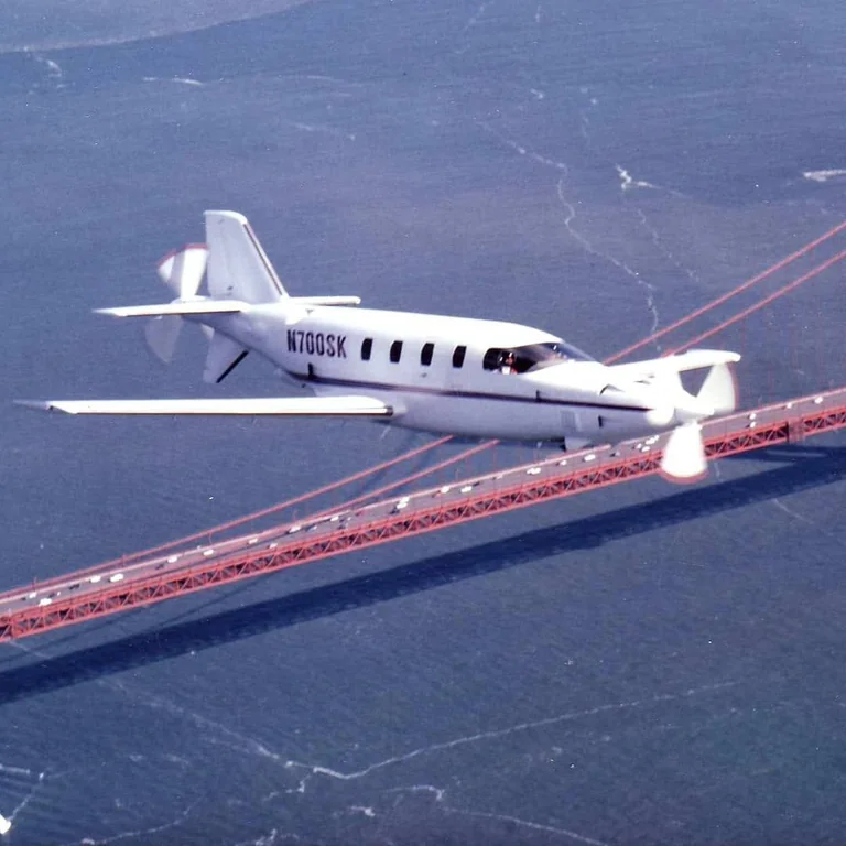 Grounded Dreams: Star Kraft SK-700 - How The Push Pull Carbon Pioneer Lost Its Future 13 star kraft sk 700 push pull business aircraft v0