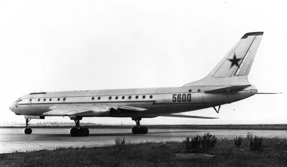 Grounded Dreams: Tupolev Tu-110 - The Four-Engine Shadow of the Tu-104 11 tu110 4