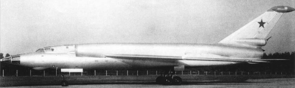 Grounded Dreams: Tupolev Tu-98 - How The Secretive Bomber Lost Its Sky 11 tu98 1