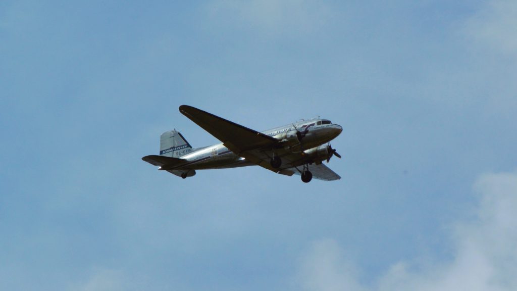 van02 004 daisy airborne dsc 6710 cropped