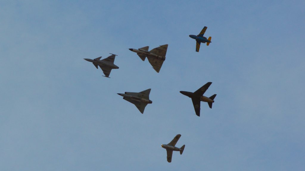 van02 009 swedish jets dsc 6307 cropped